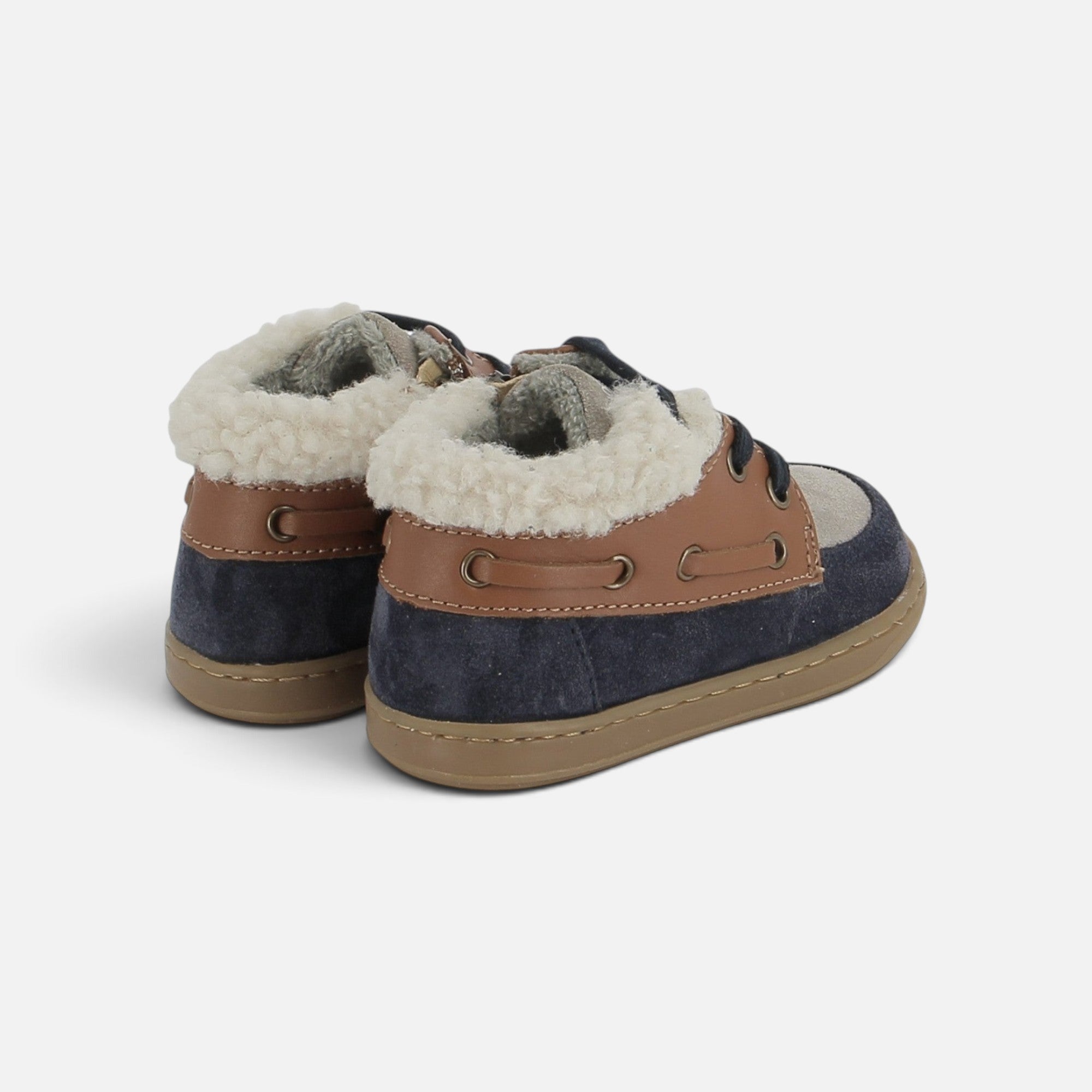 Chaussures premiers-pas Shoo Pom Bouba Boat Fur en velours bleu marine et cuir camel avec doublure en fourrure