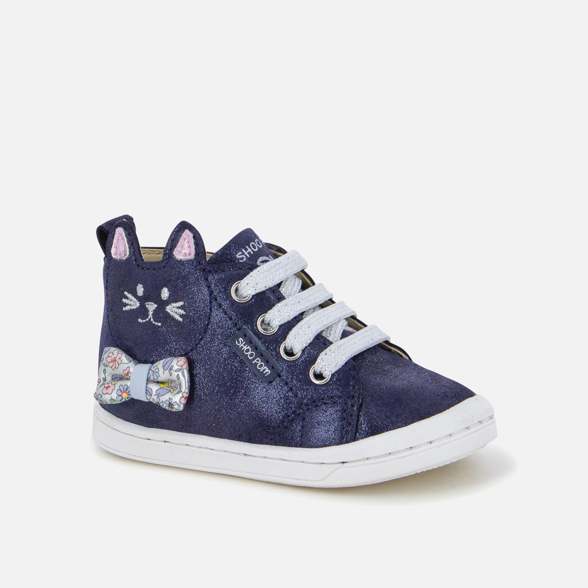 KIKKI WOU - PREMIERS