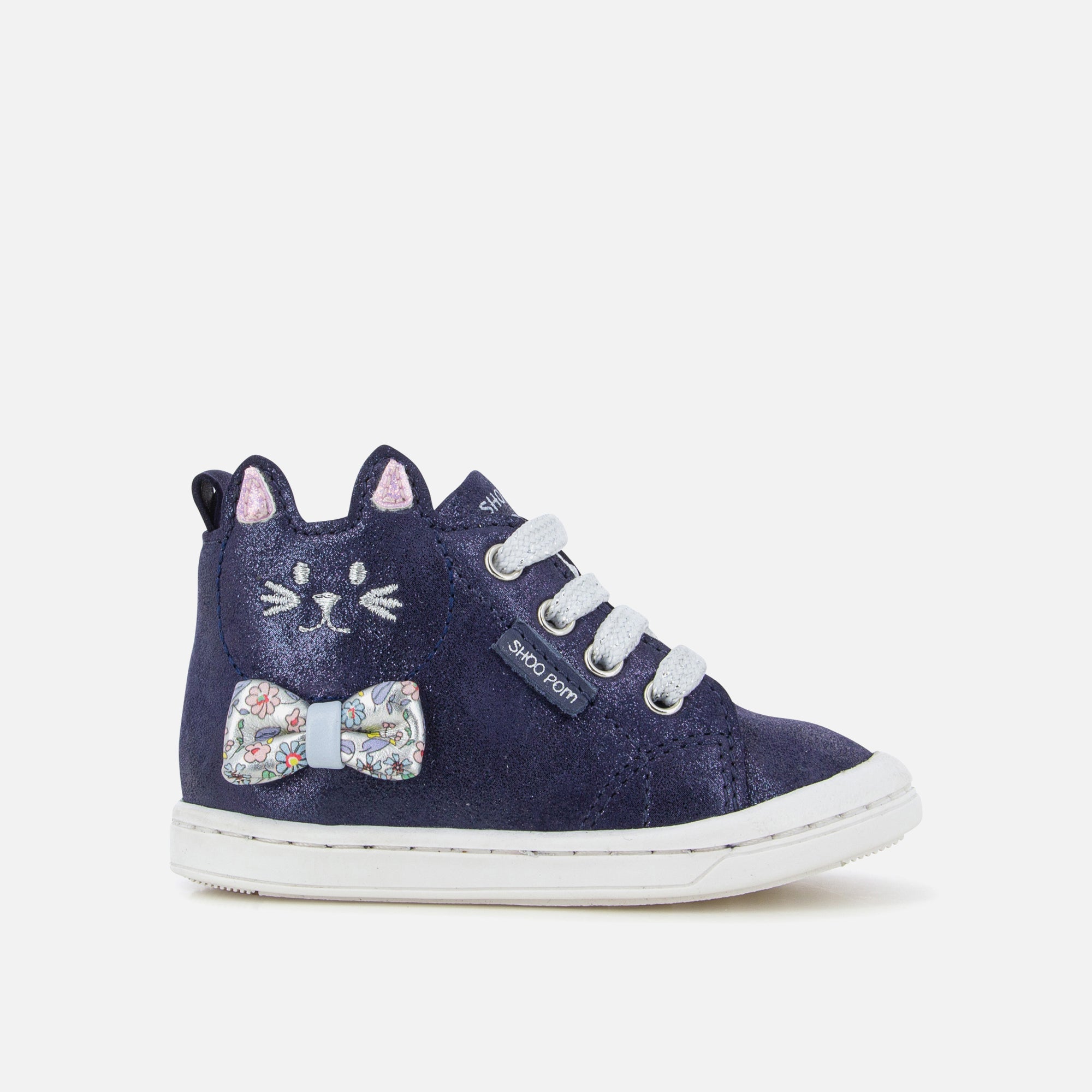 KIKKI WOU - PREMIERS