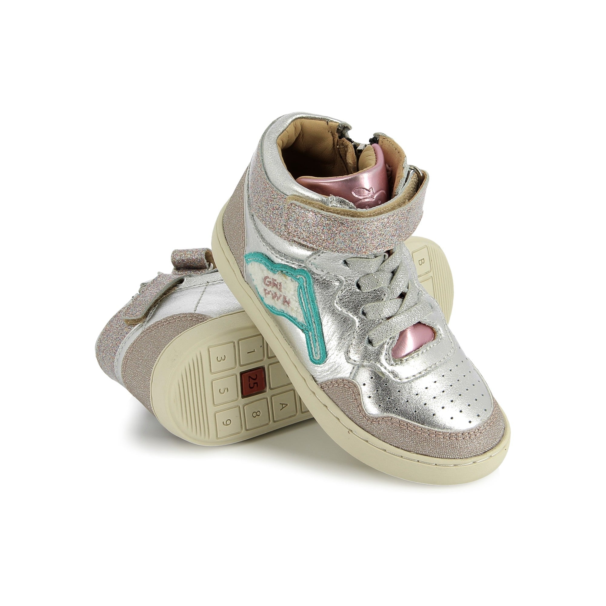 PLAY FLAG PWR GIRL - COW FLASH - SILVER - BASKETS