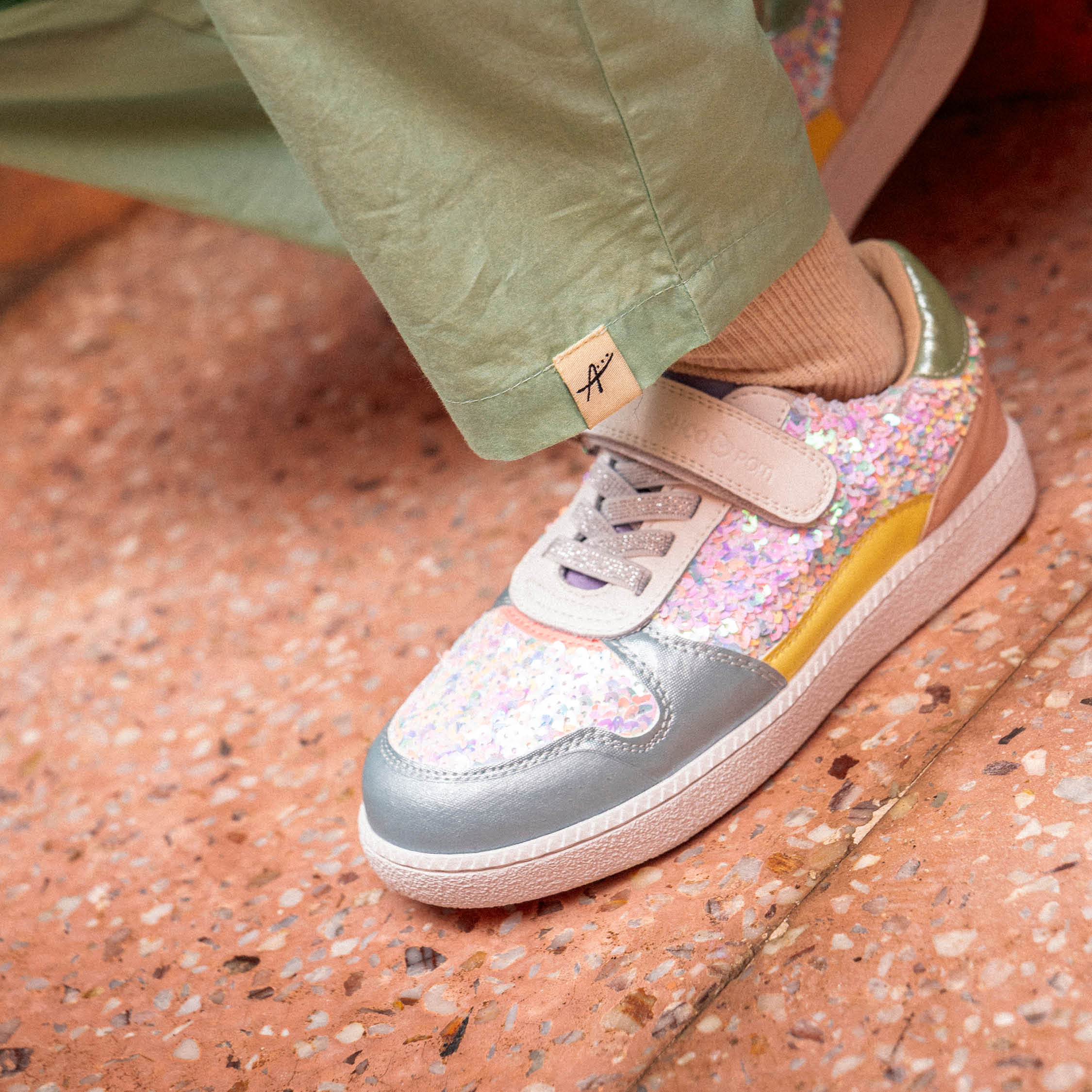 SP KIX LO CONNECT - NAPPA-SEQUINS - WHITE-NACRE - RICHELIEU