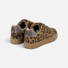 Baskets Shoo Pom à motif léopard avec fermeture à scratch et détail scintillant au talon