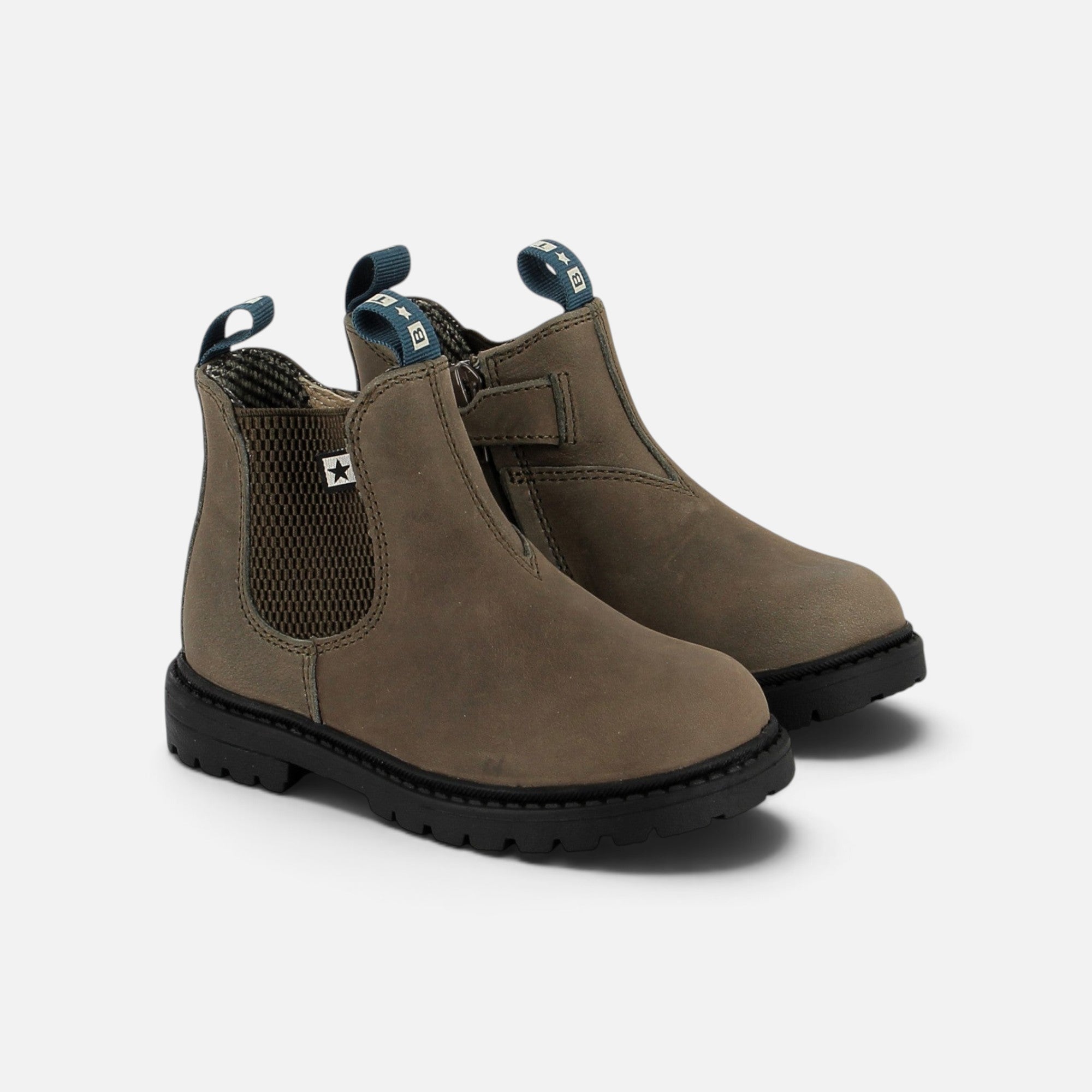 Bottines Shoo Pom en cuir nubuck taupe avec empiècements élastiques et semelle crantée noire pour enfant