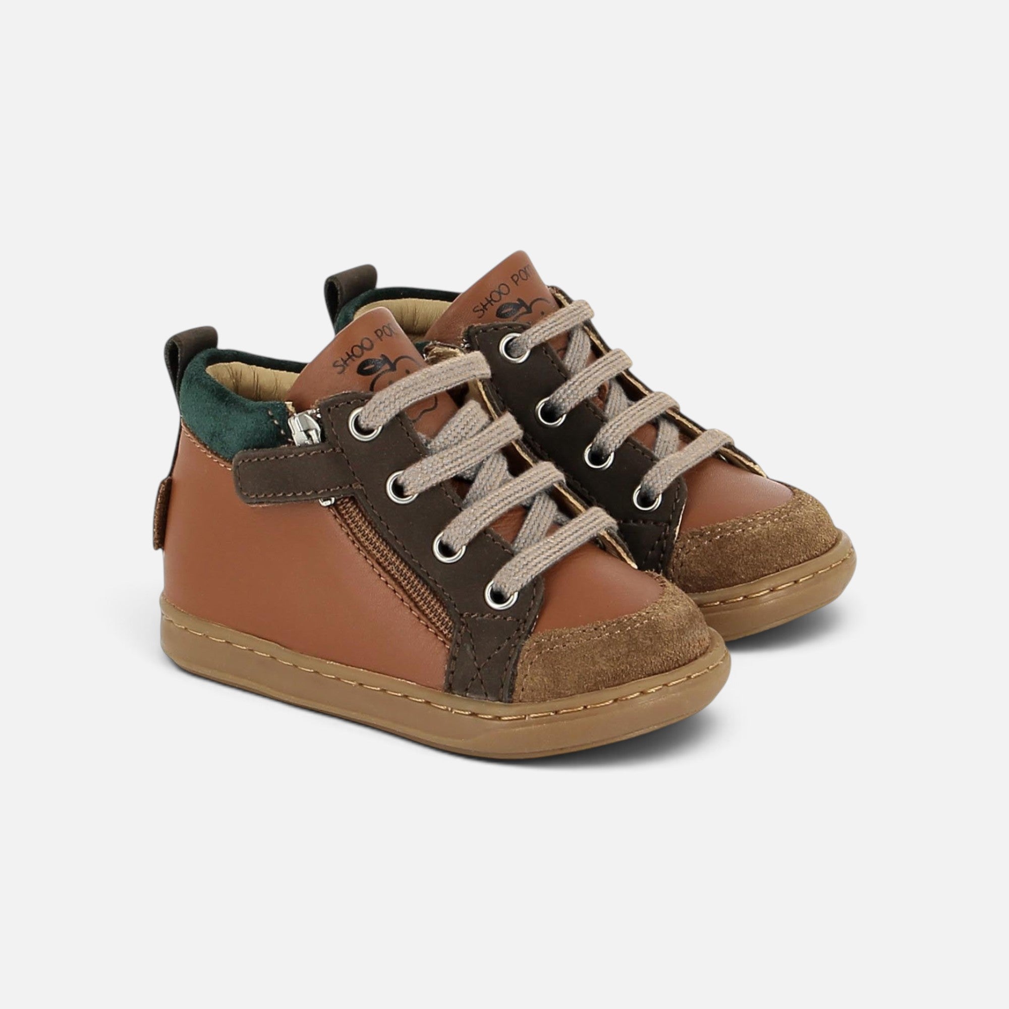 Chaussures premiers-pas Shoo Pom en cuir nappa et nubuck camel avec double zip latéral et lacets beiges