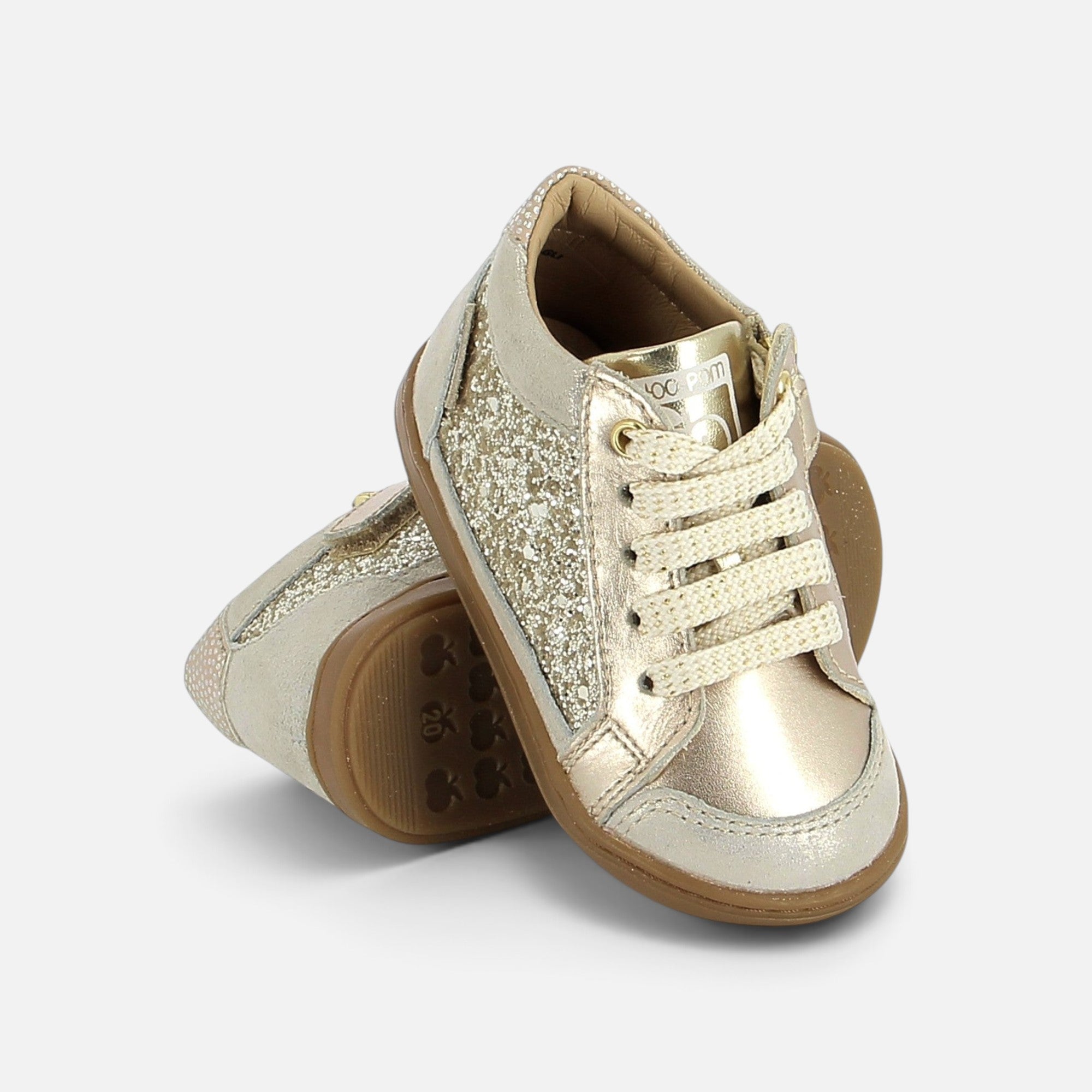 Chaussures premiers-pas Shoo Pom Bouba Connect en cuir doré pailleté avec lacets et semelle souple en caoutchouc