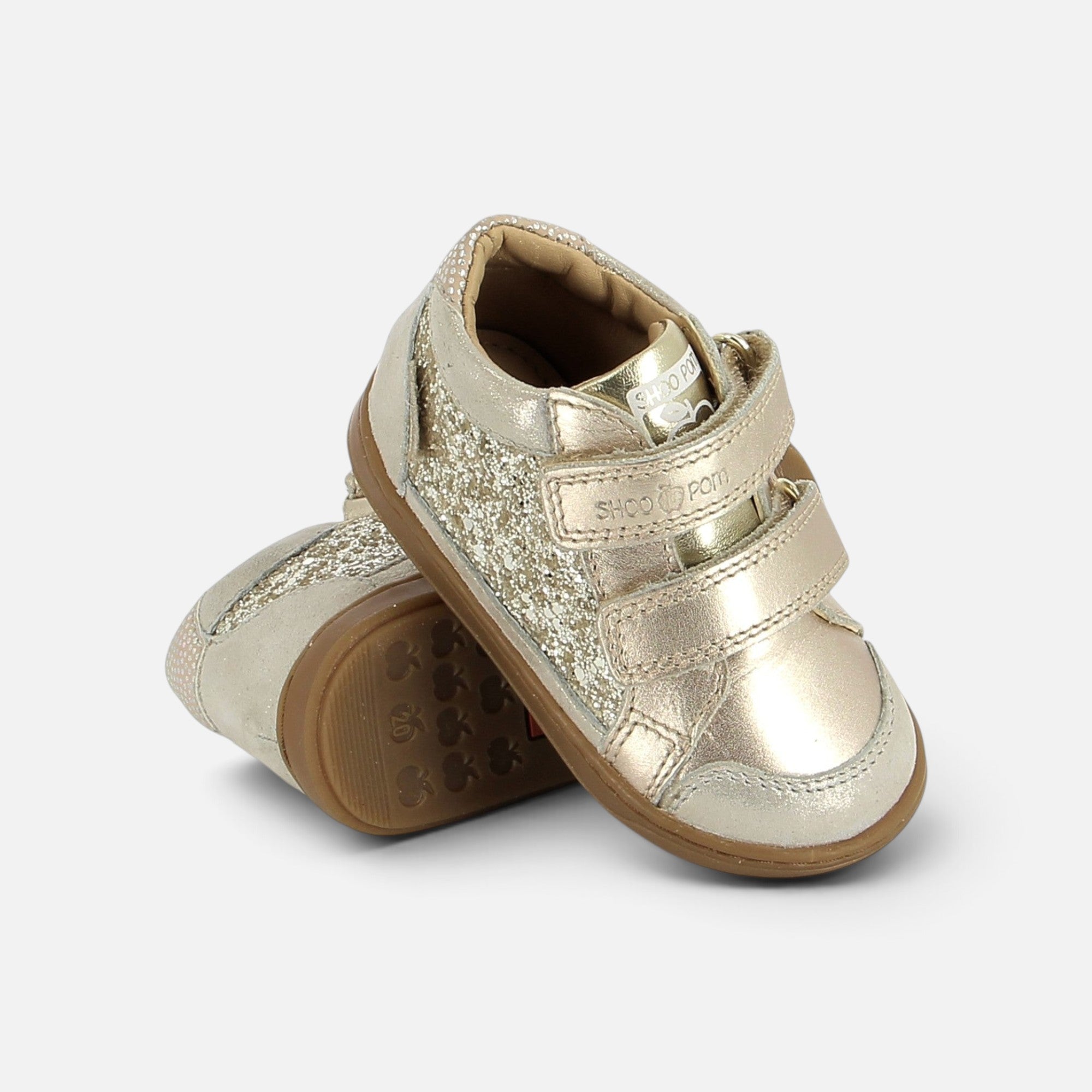 Chaussures premiers-pas Shoo Pom en cuir platine brillant avec scratchs et semelle souple pour bébé