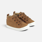 Chaussures premiers-pas Shoo Pom Kikko Base en cuir camel avec lacets, zip latéral et semelle blanche souple