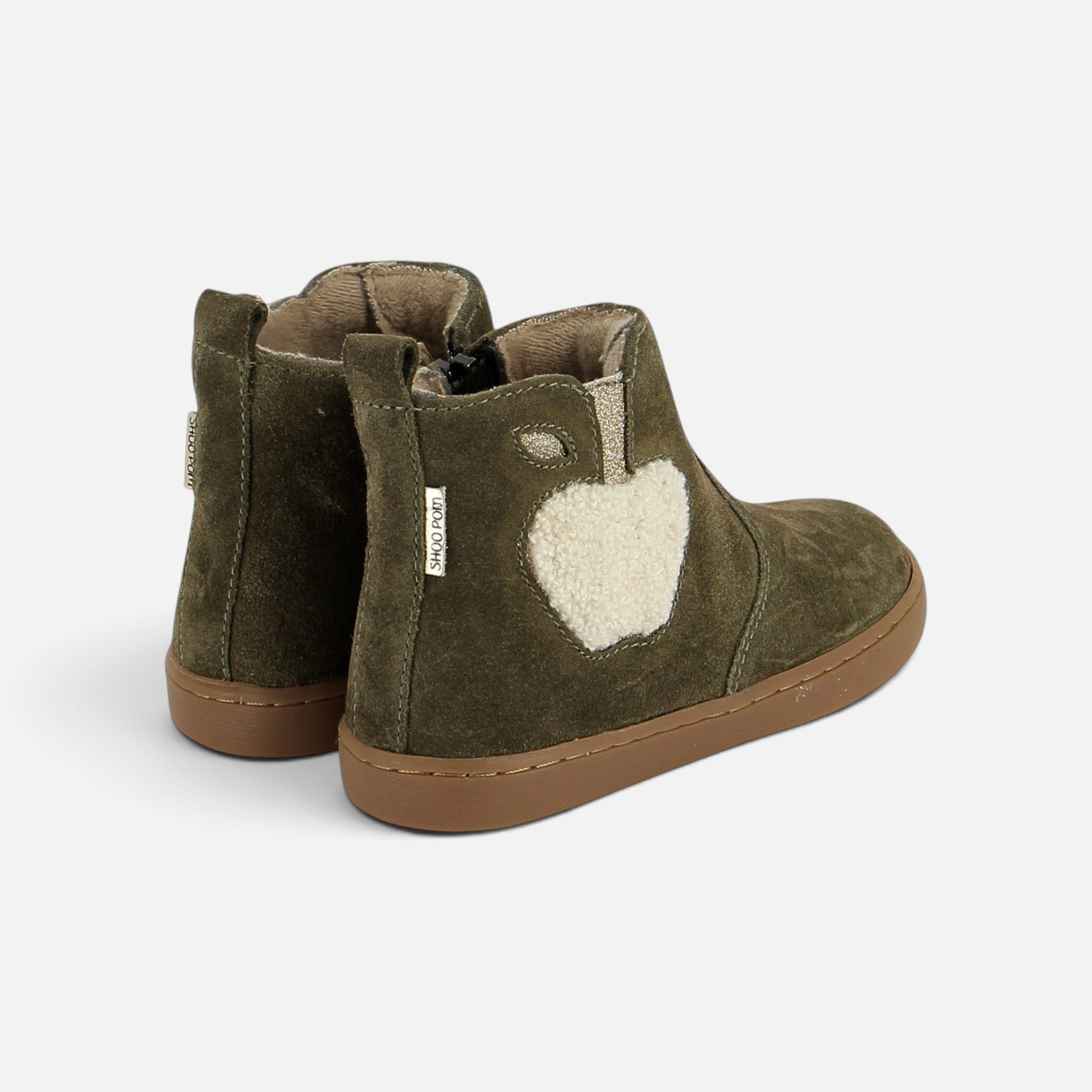 Bottines Shoo Pom kaki en cuir velours avec motif pomme en fourrure, doublure chaude et fermeture éclair latérale