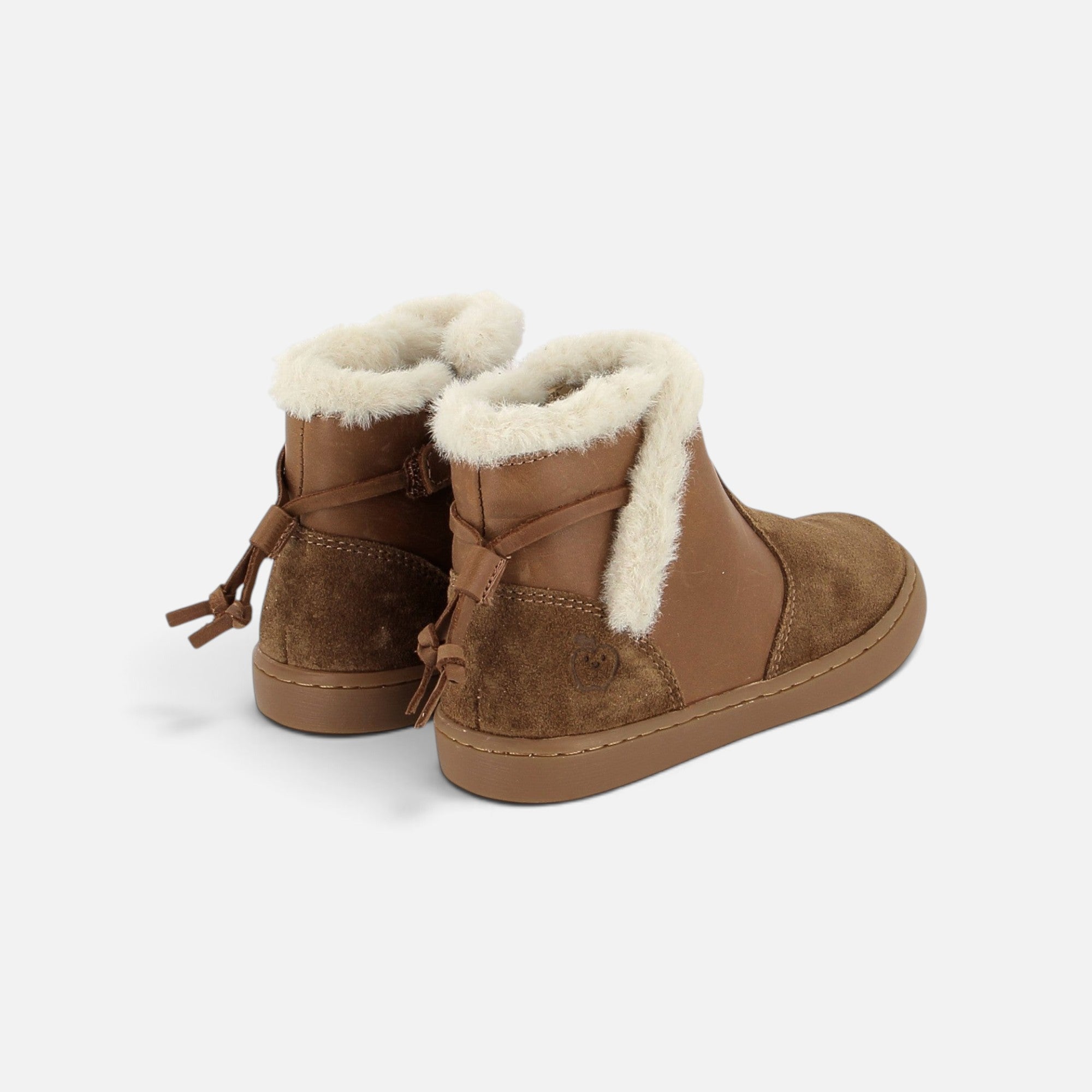 Bottines Shoo Pom camel en cuir avec doublure fourrée, fermeture zippée et semelle souple, vue arrière