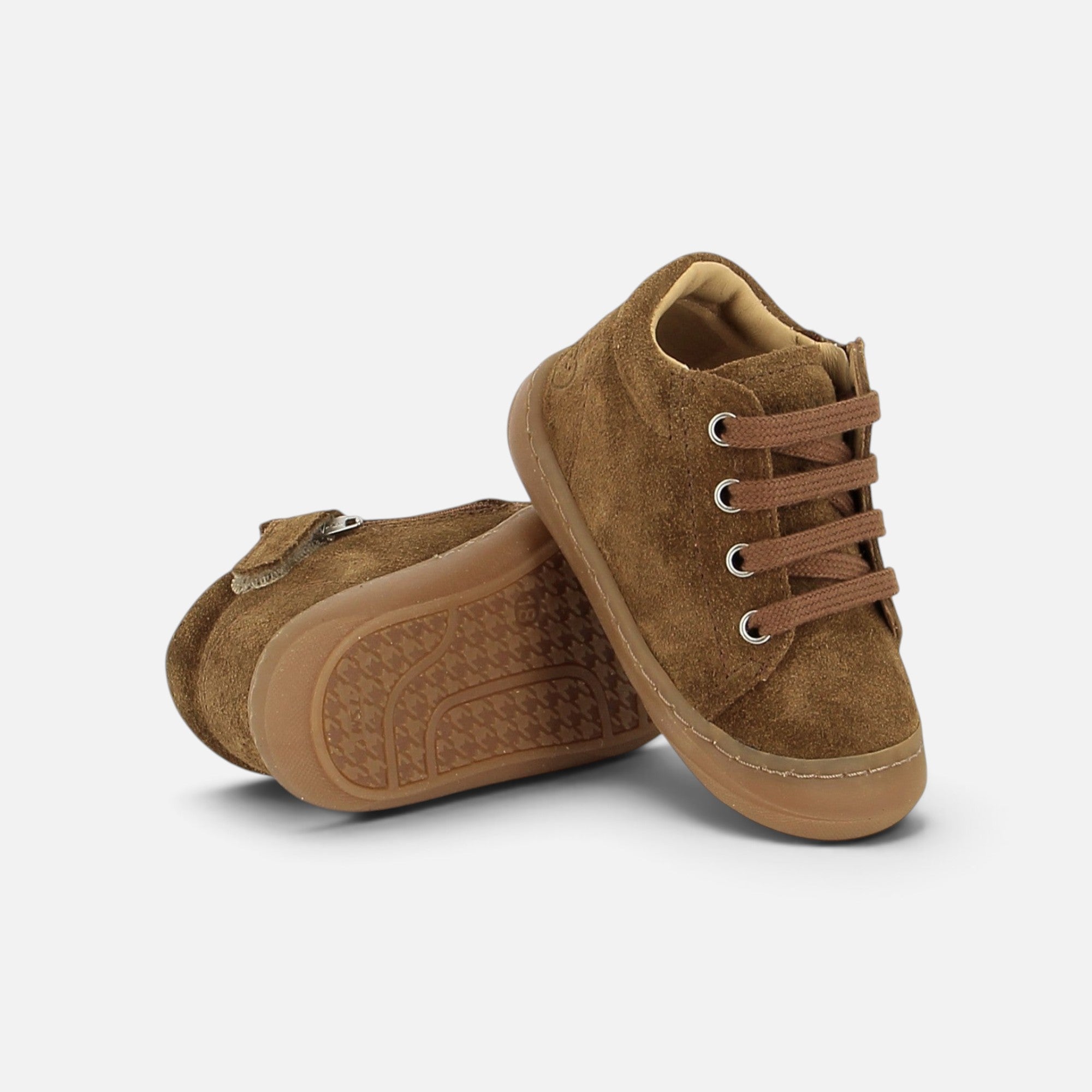 Chaussures premiers-pas Shoo Pom en velours huilé cappuccino avec lacets et fermeture éclair latérale