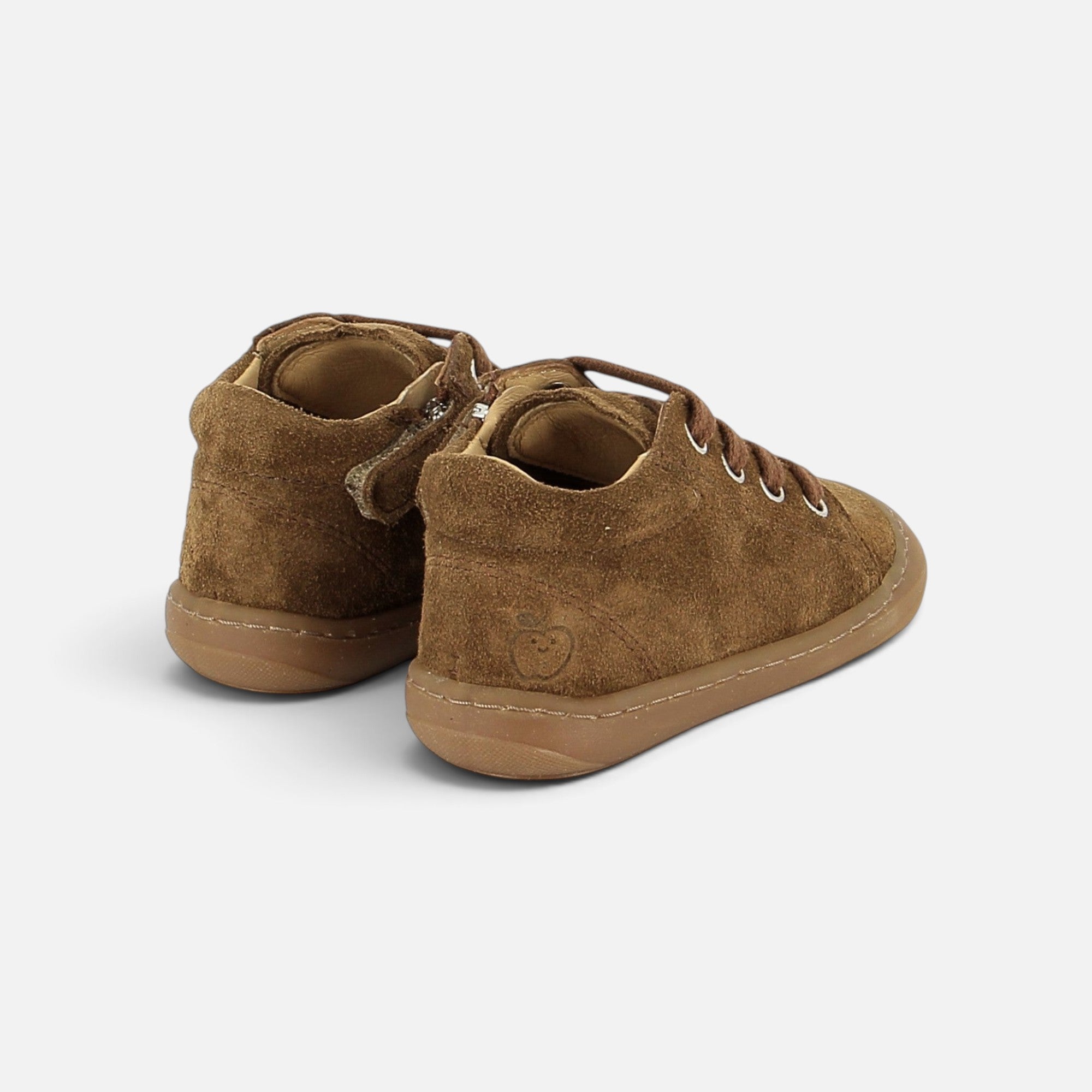 Chaussures premiers-pas Shoo Pom Tom Zip en velours huilé cappuccino avec lacets et fermeture éclair latérale